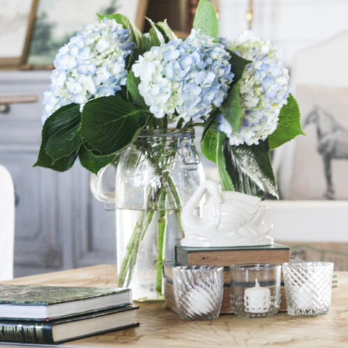 Summer Coffee Table Styling