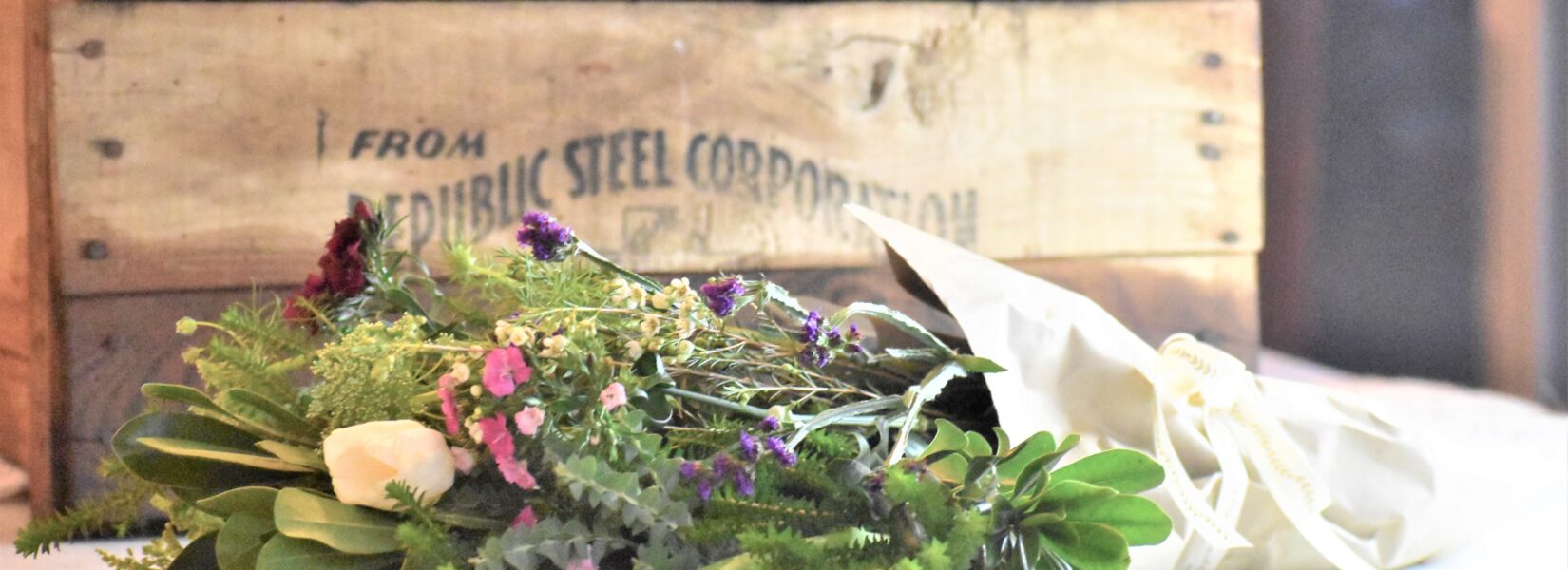 How to Wrap Fresh Flowers Like a Pro (The Perfect Mother’s Day Gift Idea)