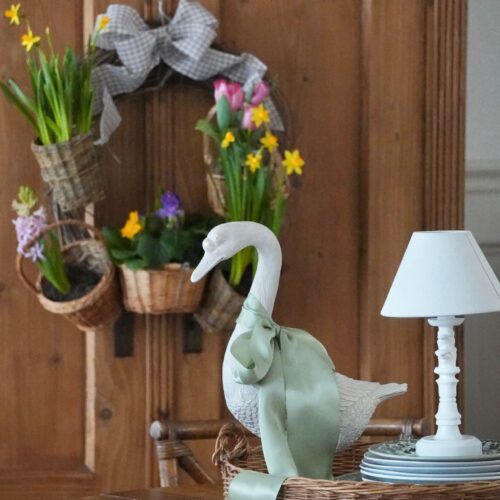 Easy DIY Living Wreath for Late Winter and Early Spring