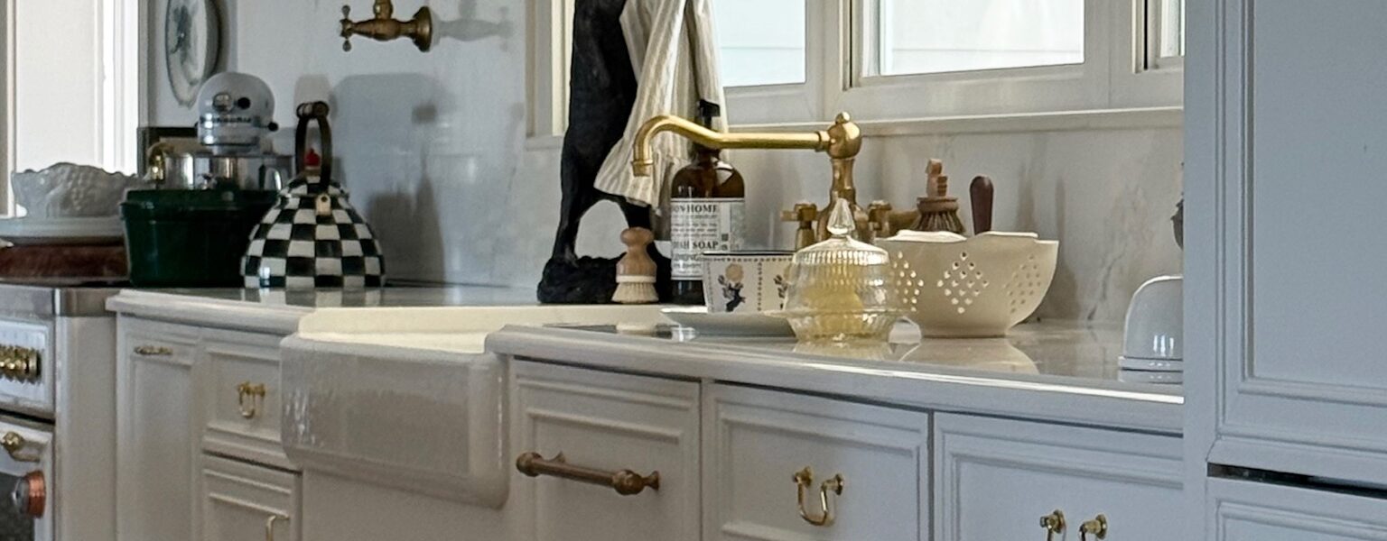 Kitchen Renovation Before and After: A Stunning Bright Makeover